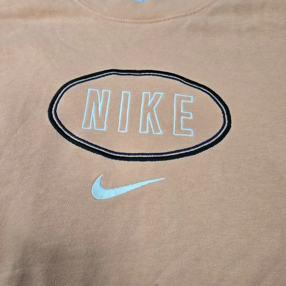 Nike Women Sweatshirt XL Peach Embroidered Crewneck Varsity All Seasons